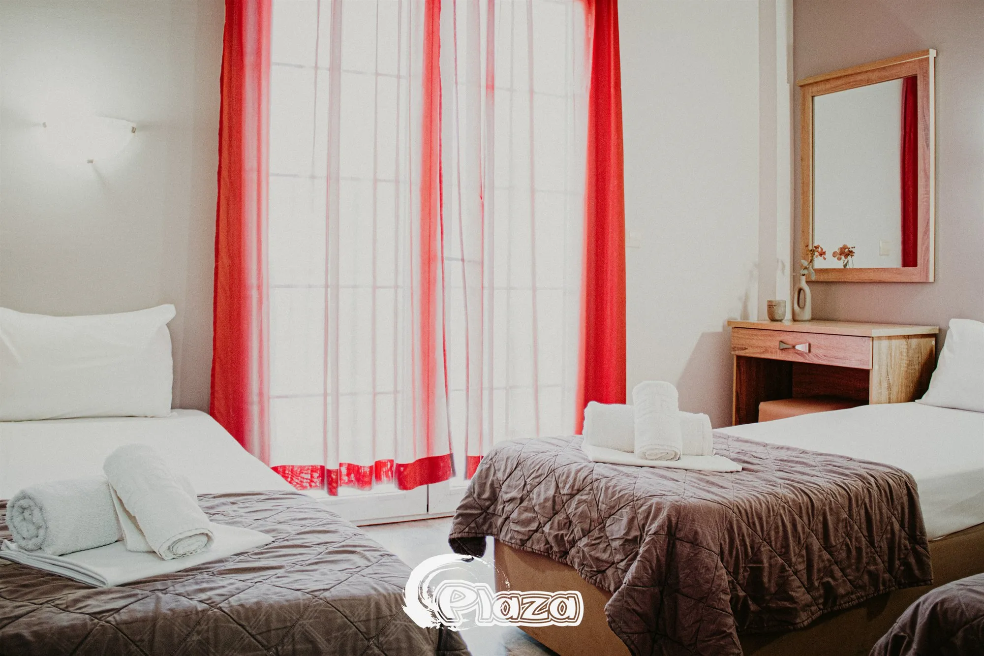 Hotel Studios Plaza — Gallery 23