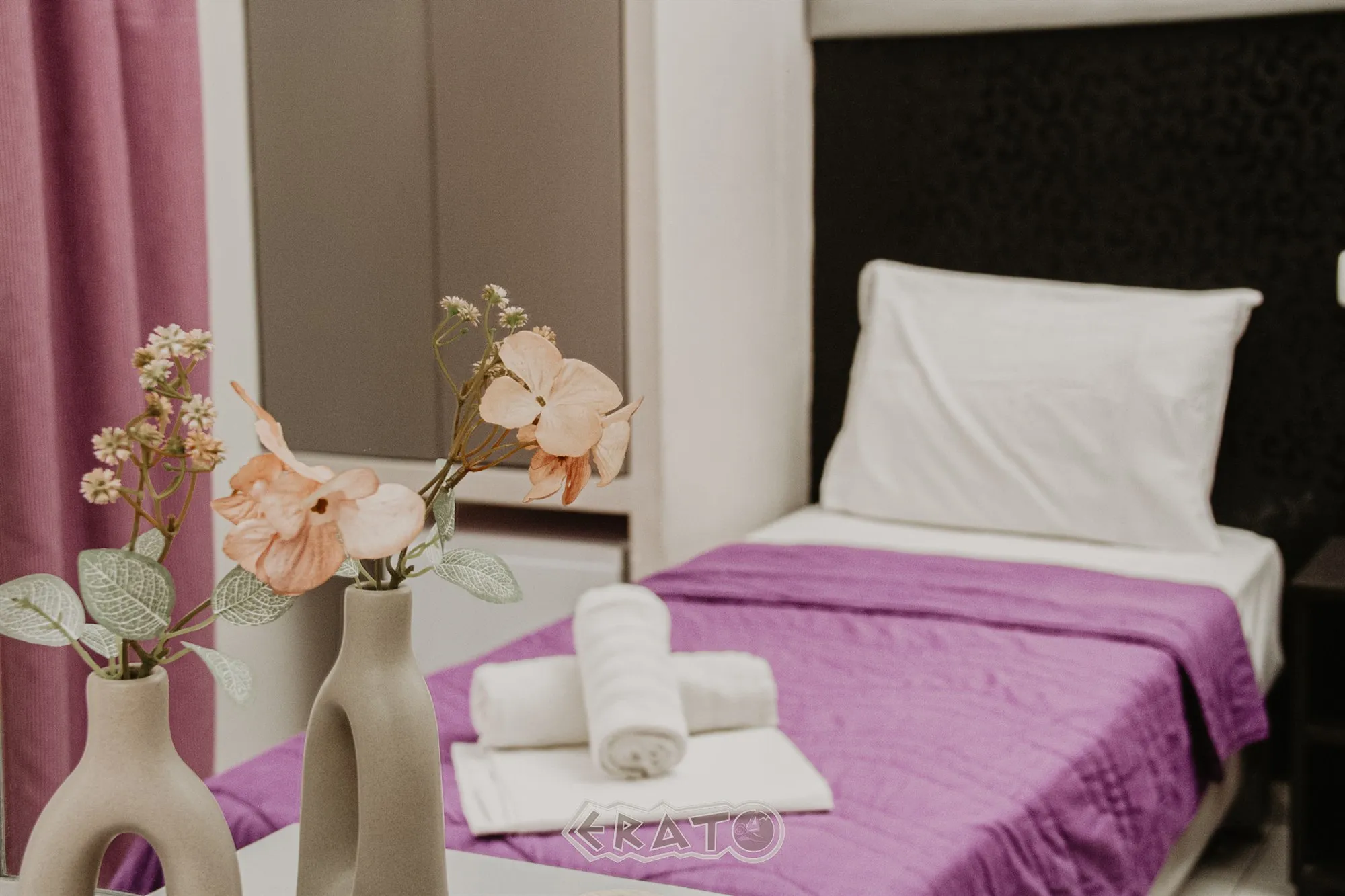 Hotel Erato — Gallery 32