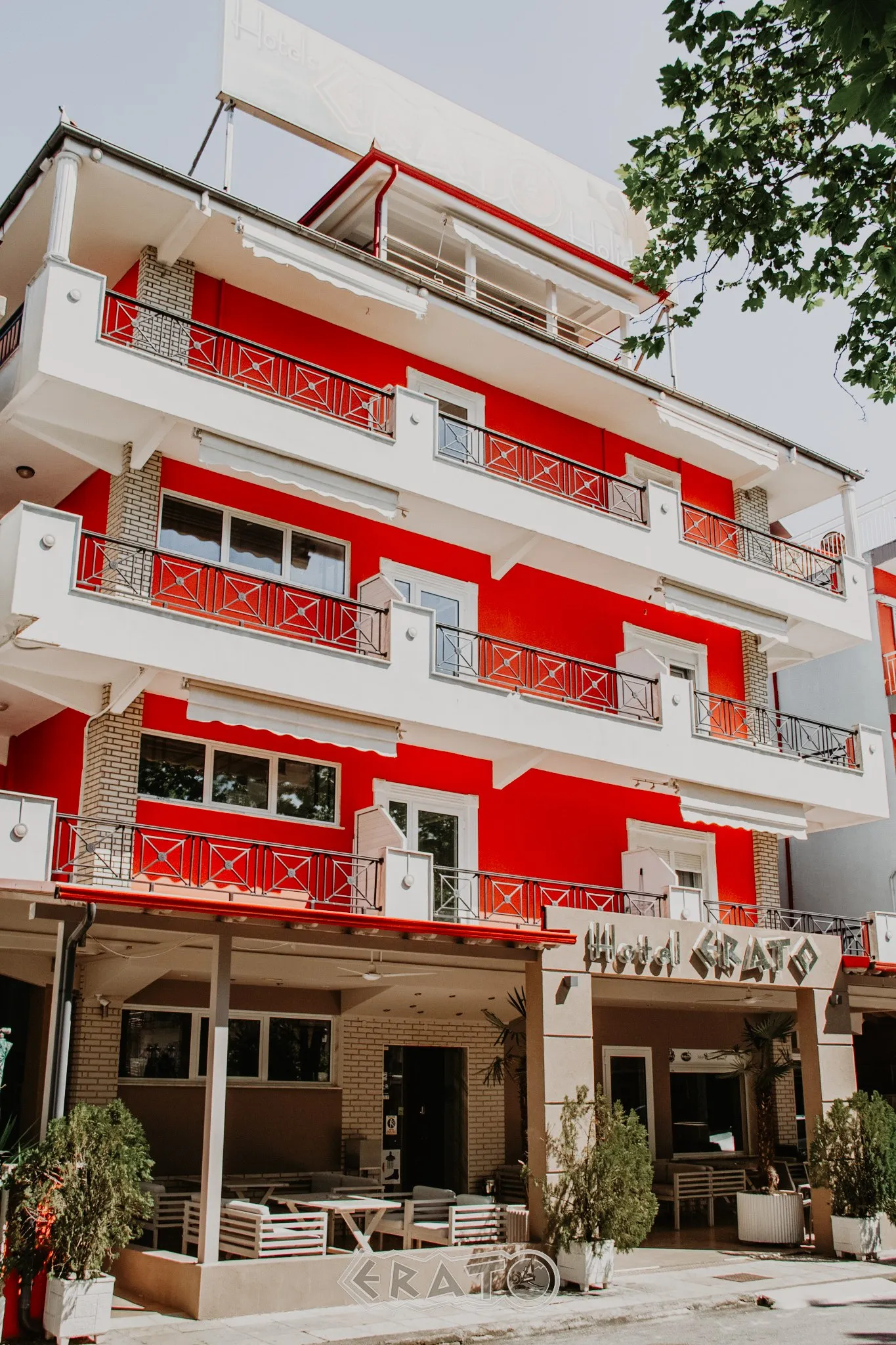 Hotel Erato — Gallery 33
